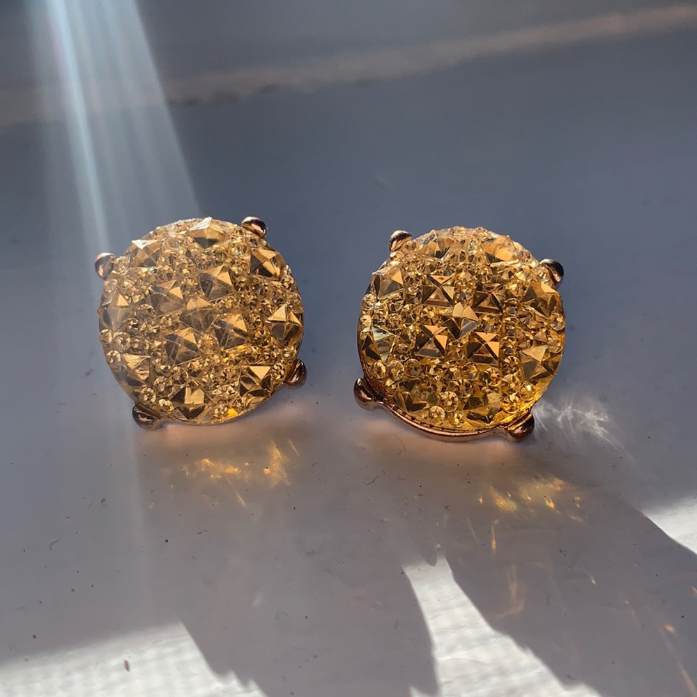 GOLD STUD EARRINGS